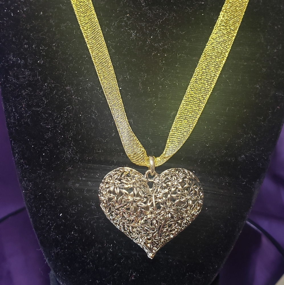 Ribbon Choker with Floral Heart Pendant